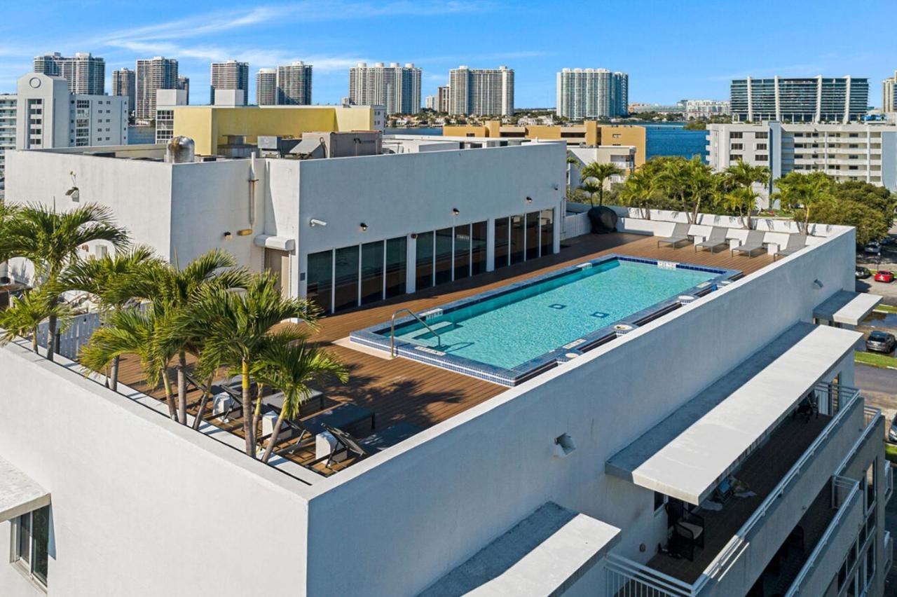 Roami At Sunny Isles Lägenhet Miami Beach Exteriör bild